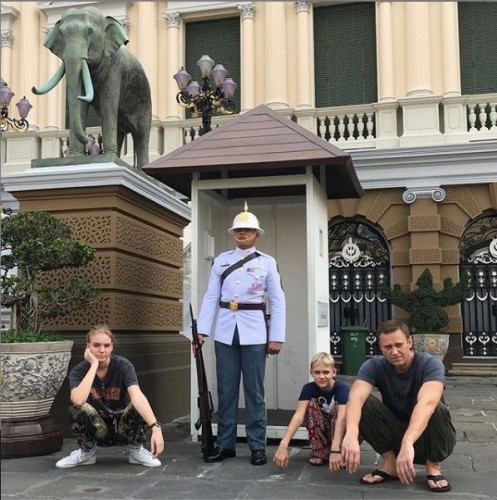 Навальный-тур.jpg