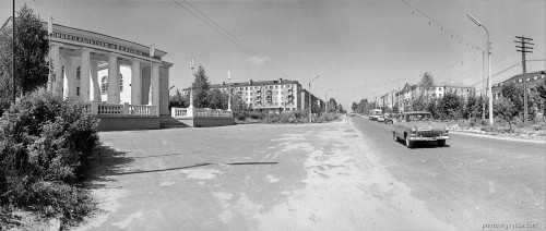 DK-Lenina,-Kr.-Zori,-Pimenov_Ploschad-u-DK_IMG_0060.jpg