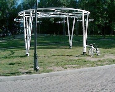 white_bike.jpg